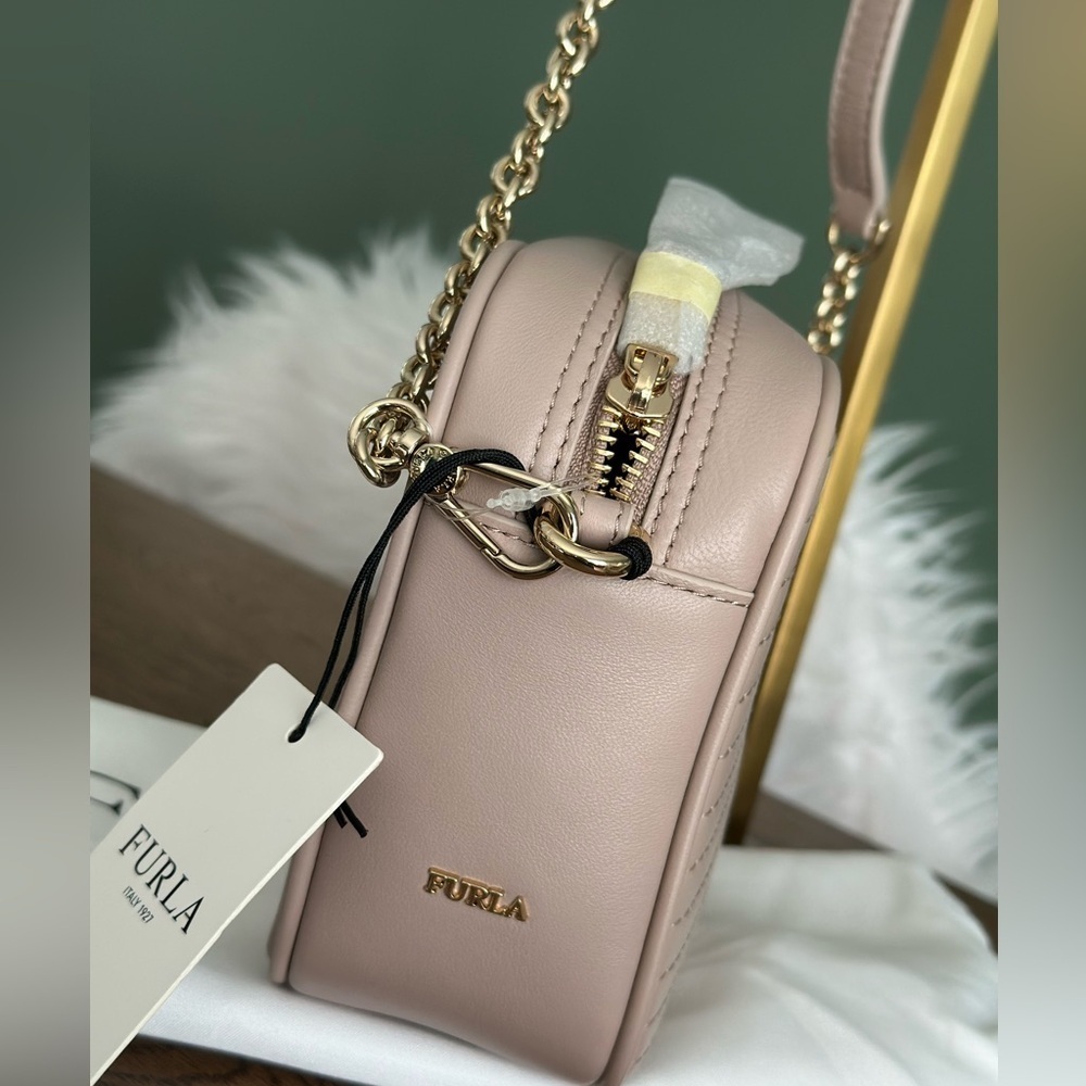 NWT! NEW! Furla Swing Blush Quilted Wave Leather Crossbody Bag -Women - Picture 3 of 7
